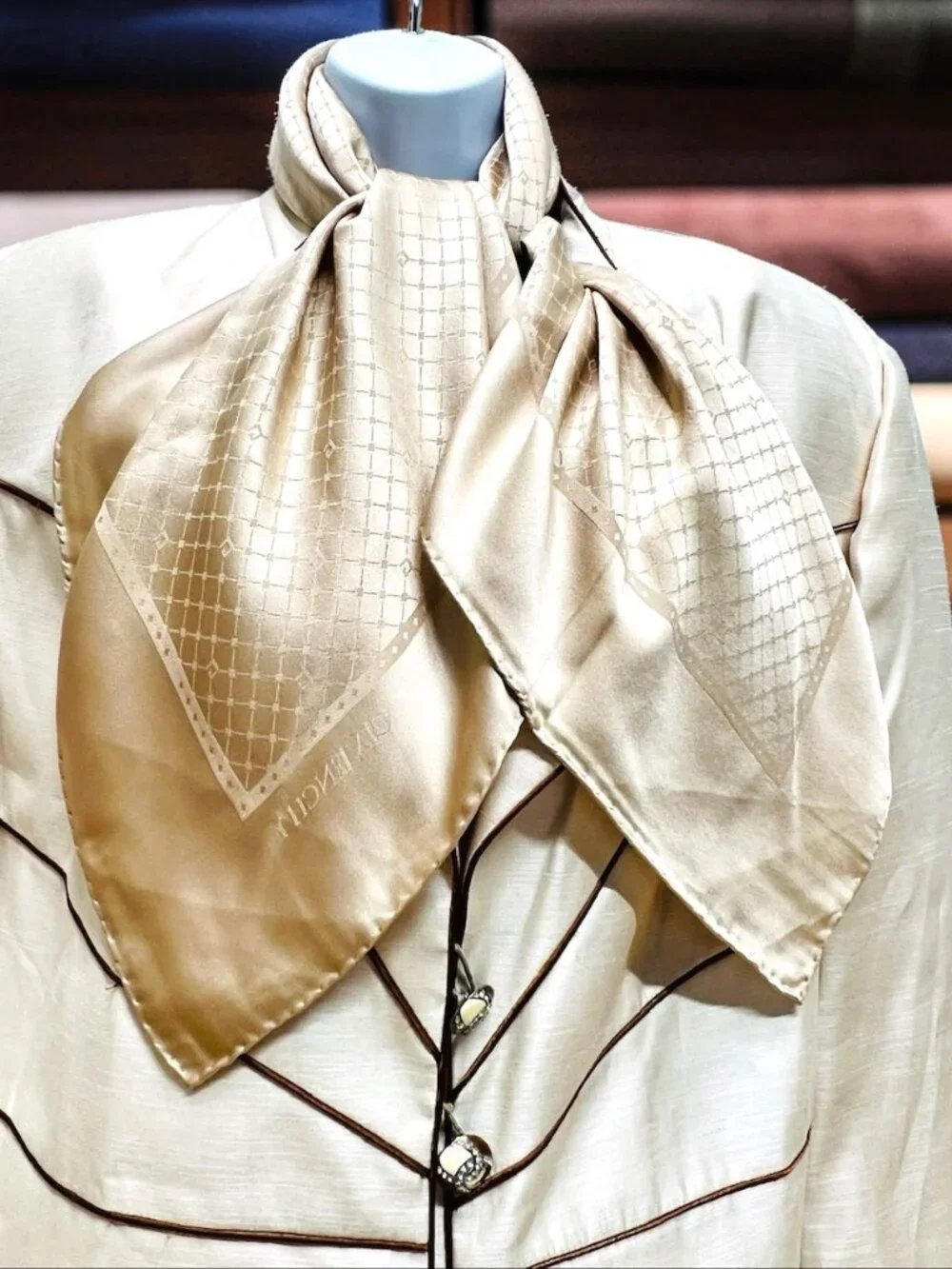 Givenchy 39 vintage